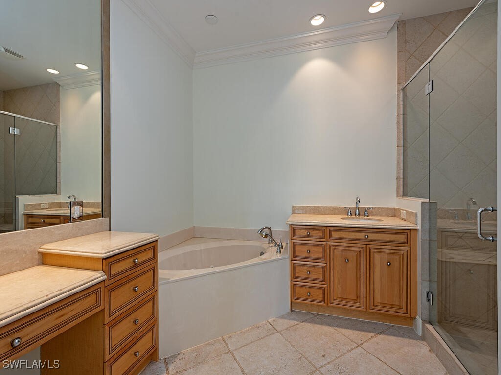 5030 Blauvelt Way #202 Naples FL 34105 225080255 image17