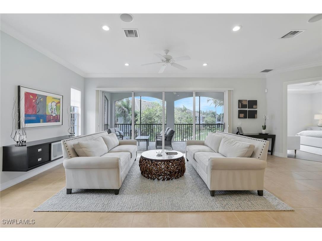 5030 Blauvelt Way #201 Naples FL 34105 225056195 image1