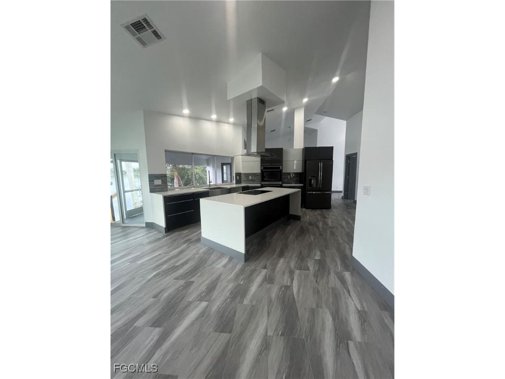 5030 Harborage Drive Fort Myers FL 33908 2025015952 image18