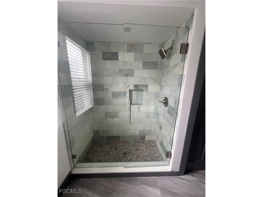 5030 Harborage Drive Fort Myers FL 33908 2025015952 image24