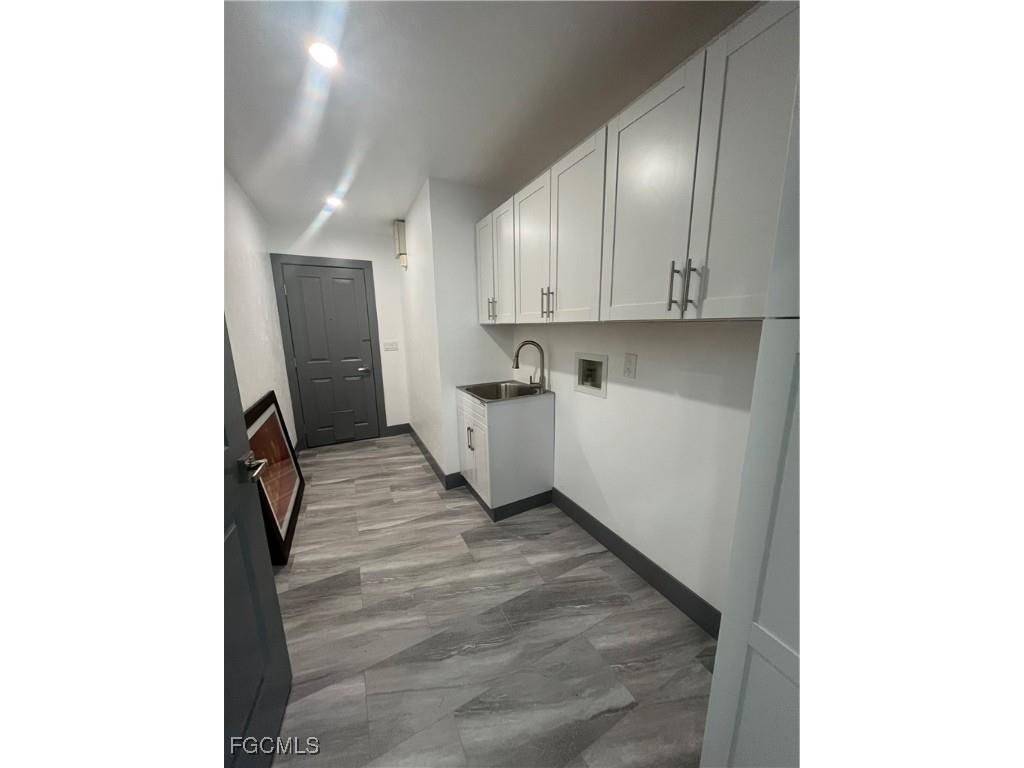 5030 Harborage Drive Fort Myers FL 33908 2025015952 image26