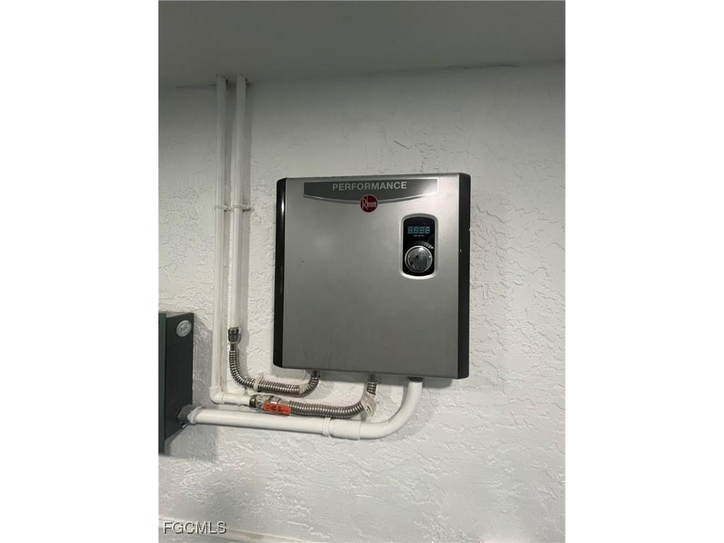 5030 Harborage Drive Fort Myers FL 33908 2025015952 image28