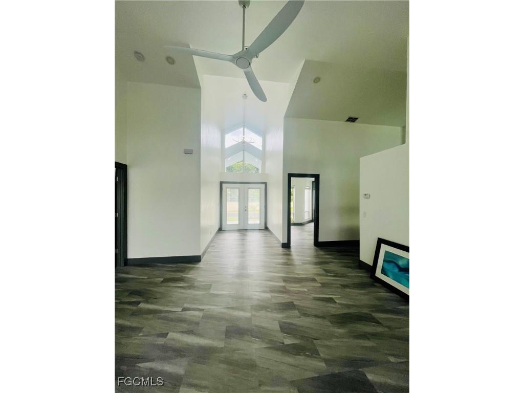 5030 Harborage Drive Fort Myers FL 33908 2025015952 image3