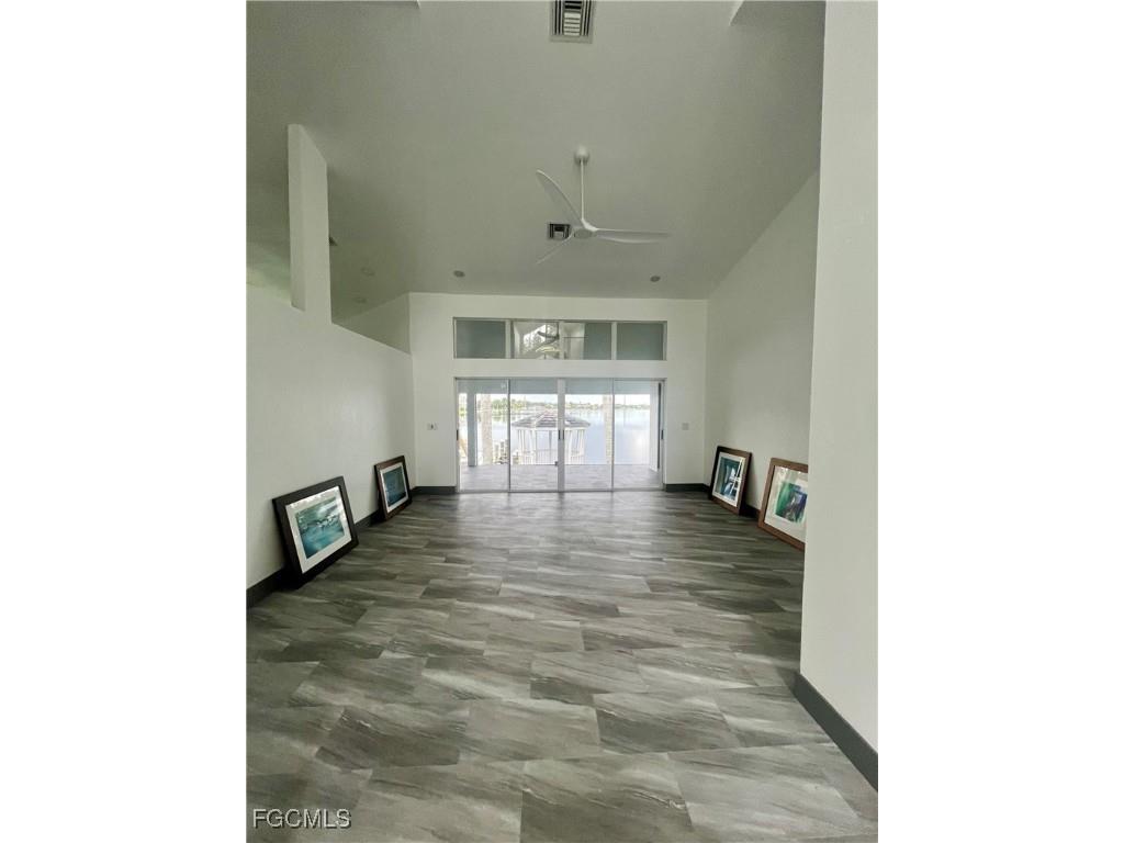5030 Harborage Drive Fort Myers FL 33908 2025015952 image4