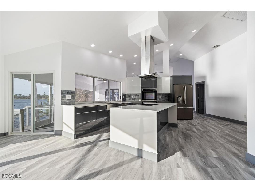 5030 Harborage Drive Fort Myers FL 33908 2026003776 image11