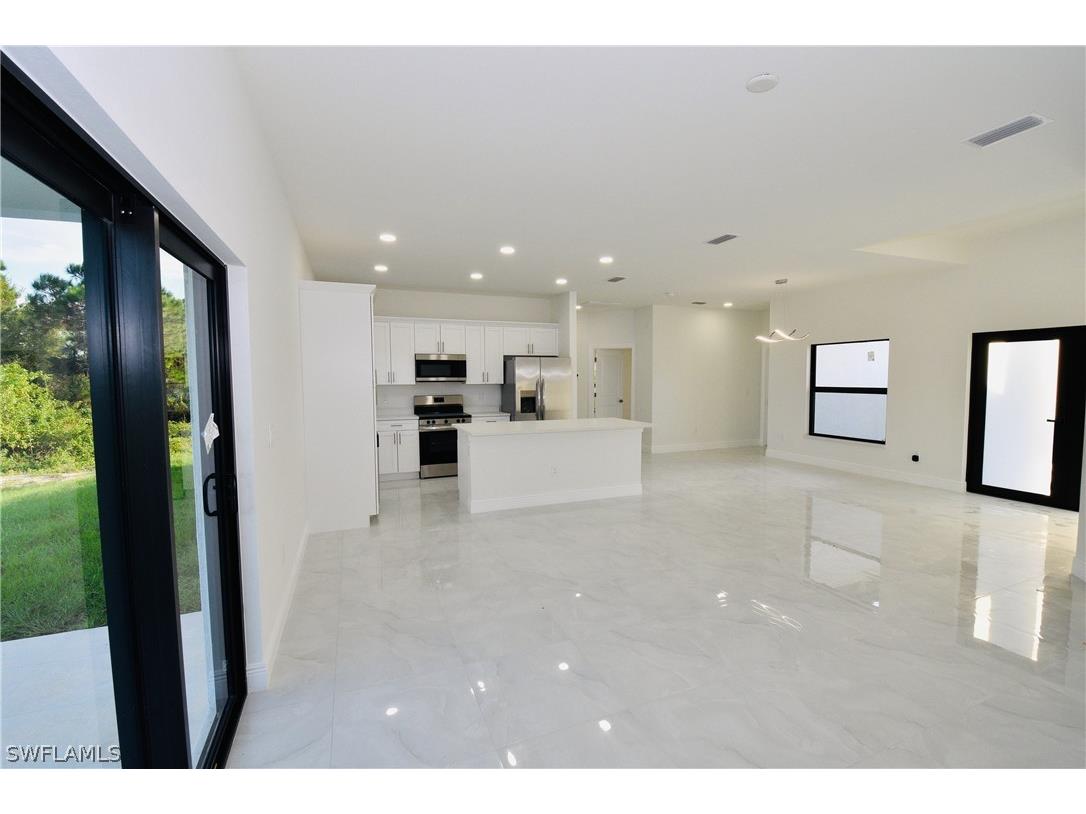 5031 42nd Street NE Naples FL 34120 226006075 image2