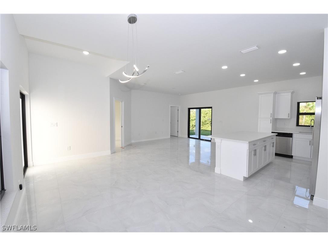 5031 42nd Street NE Naples FL 34120 226006075 image3