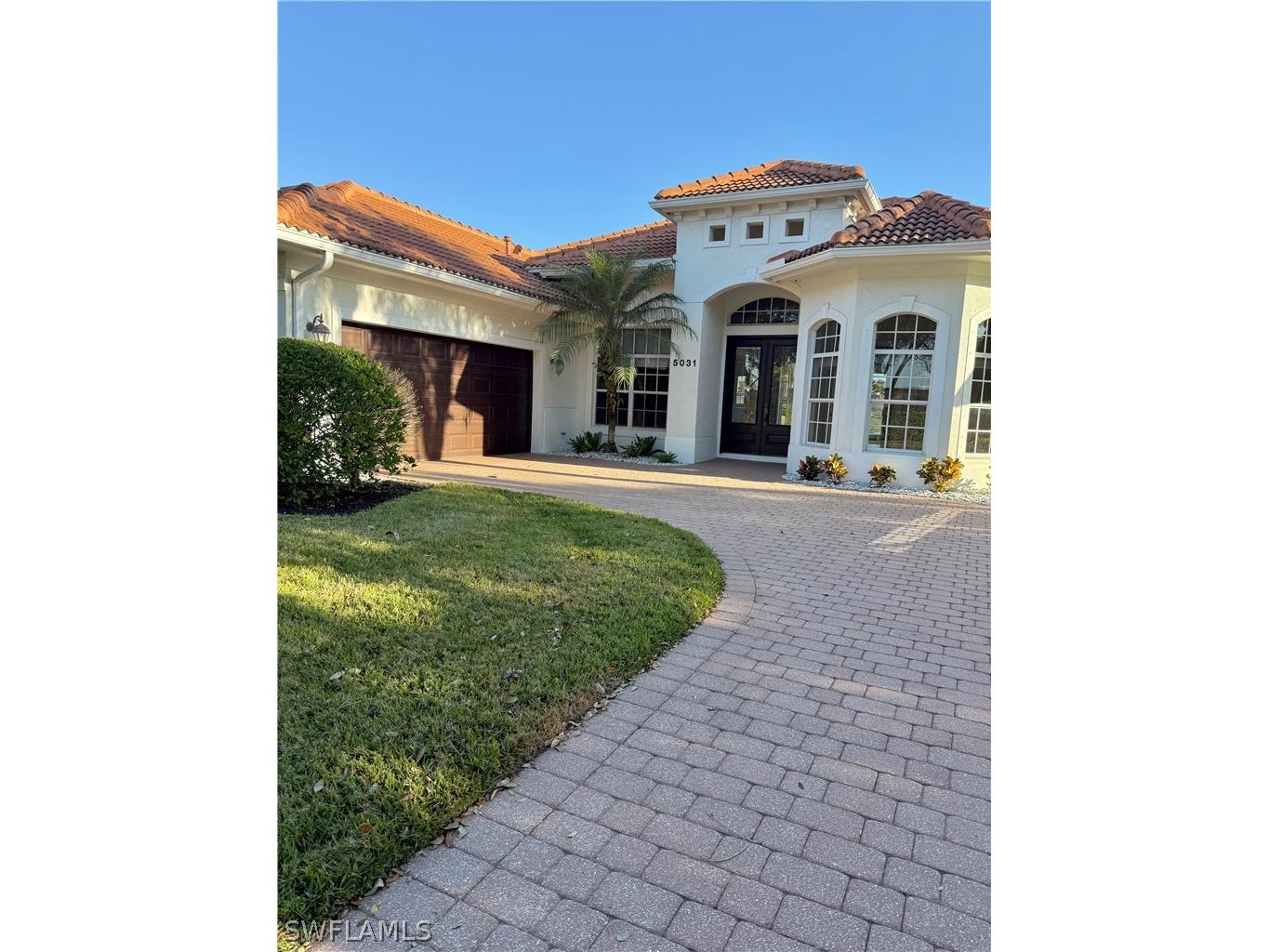 5031 Rustic Oaks Circle Naples FL 34105 226003793 image1