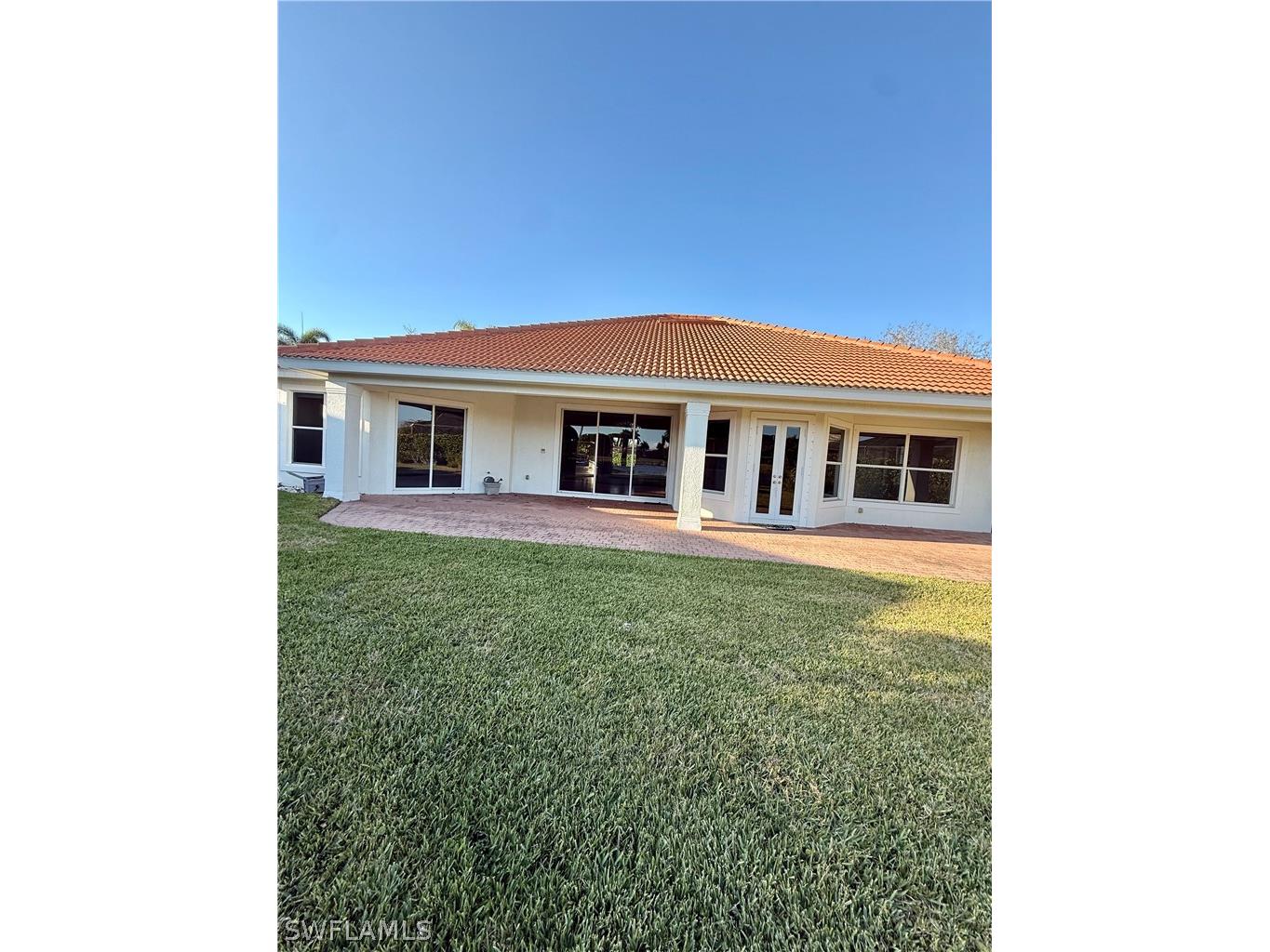 5031 Rustic Oaks Circle Naples FL 34105 226003793 image2