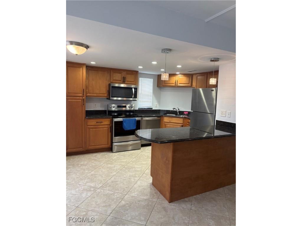 5031 SW 16th Place #101 Cape Coral FL 33914 2025019352 image1