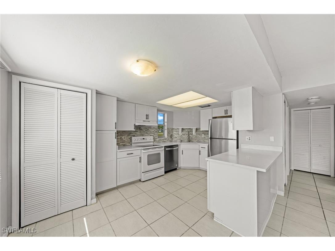 5032 Chiquita Boulevard S #101 Cape Coral FL 33914 225036117 image8