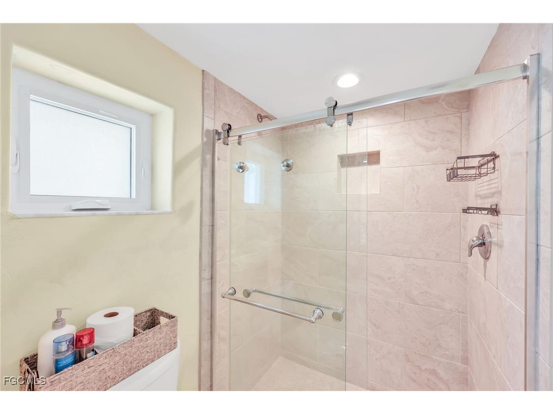 5032 Skyline Boulevard Cape Coral FL 33914 2025016880 image12