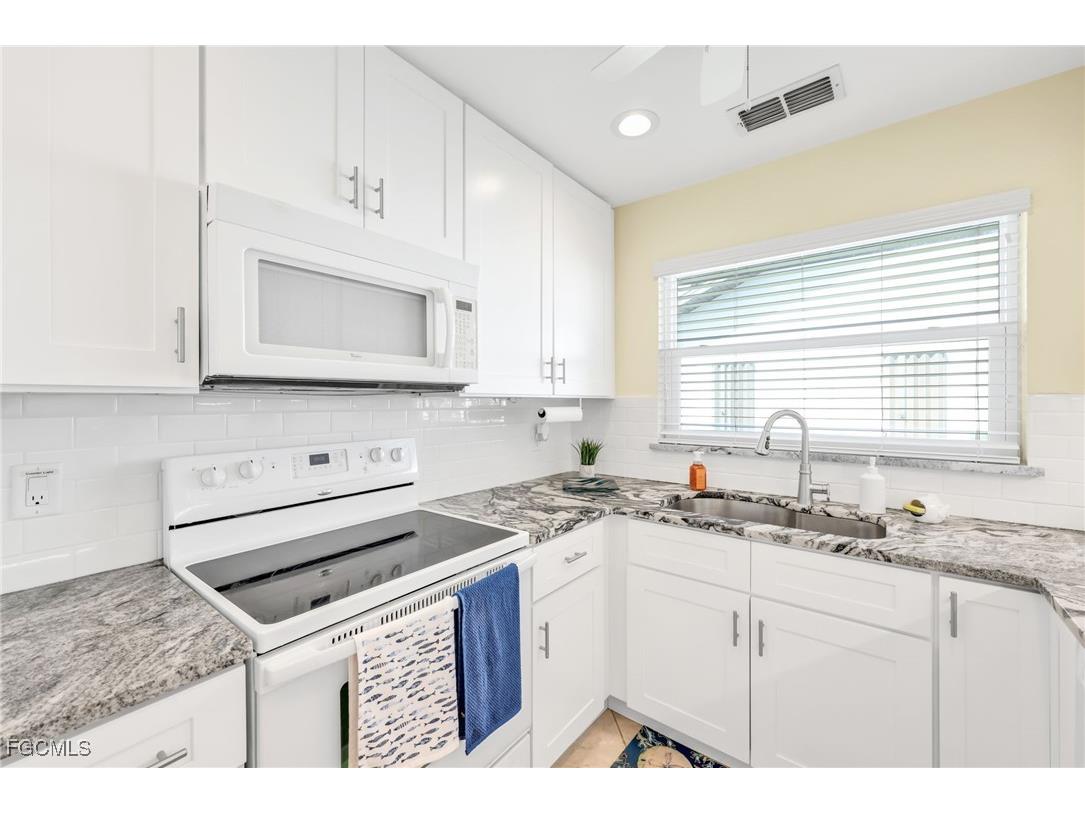 5032 Skyline Boulevard Cape Coral FL 33914 2025016880 image18