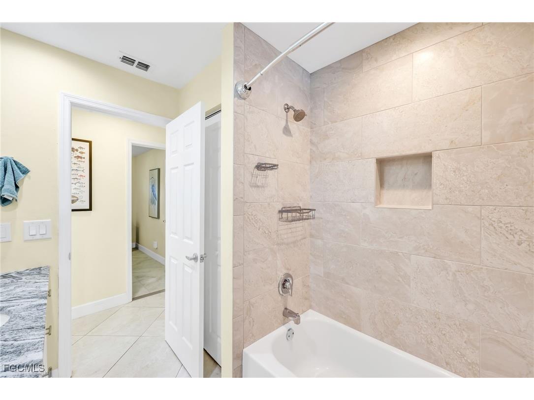 5032 Skyline Boulevard Cape Coral FL 33914 2025016880 image23