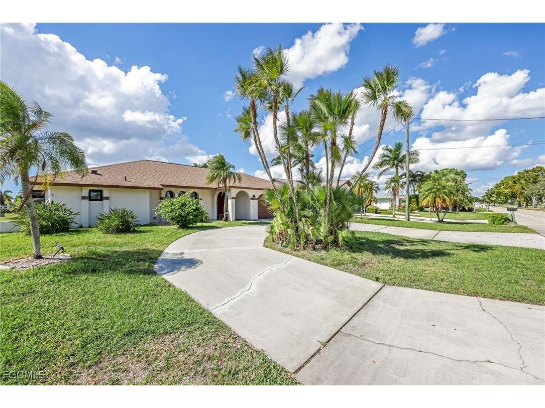 5032 Skyline Boulevard Cape Coral FL 33914 2025016880 image30