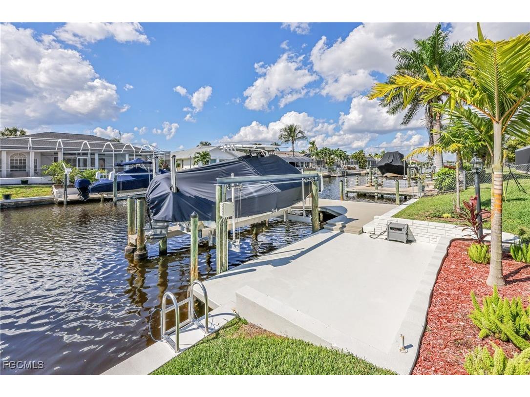 5032 Skyline Boulevard Cape Coral FL 33914 2025016880 image36