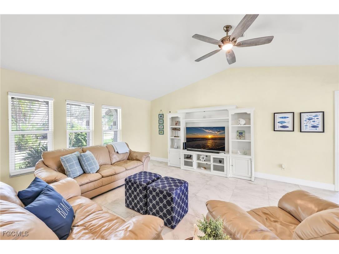 5032 Skyline Boulevard Cape Coral FL 33914 2025016880 image4