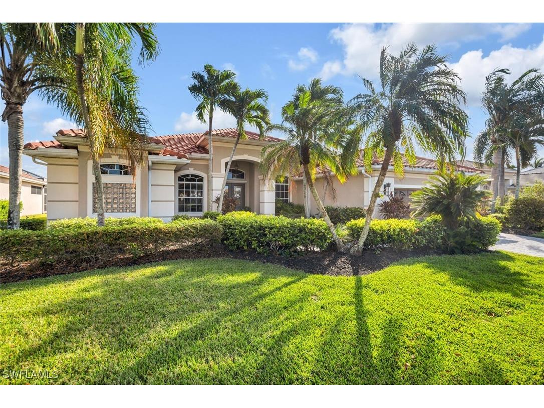 5035 Cerromar Drive Naples FL 34112 224083696 image1