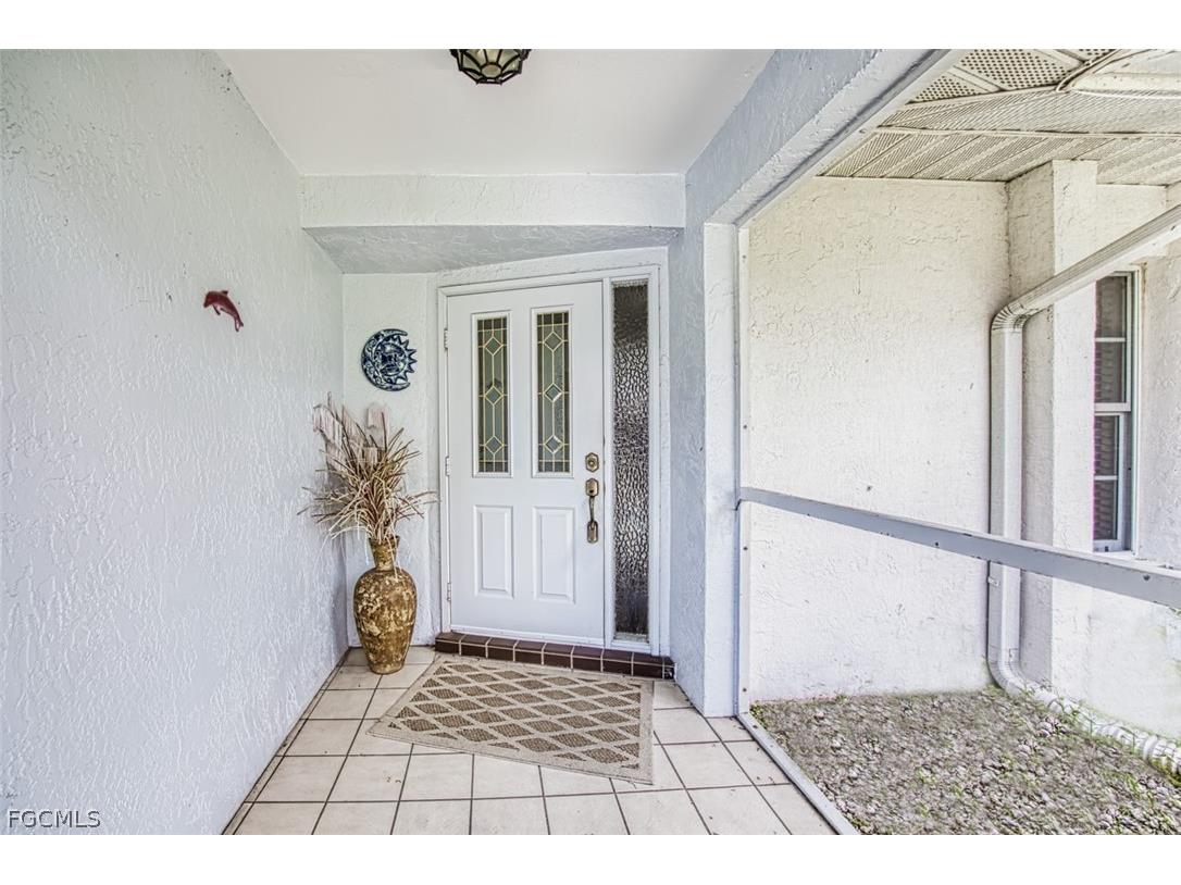 5036 SW 9th Place Cape Coral FL 33914 2026013617 image6