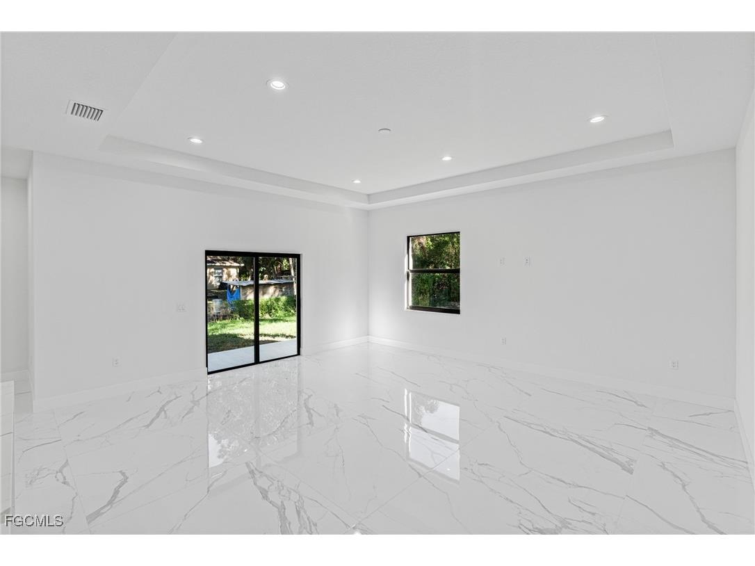 5037 Pinetree Circle Labelle FL 33935 2025023505 image11