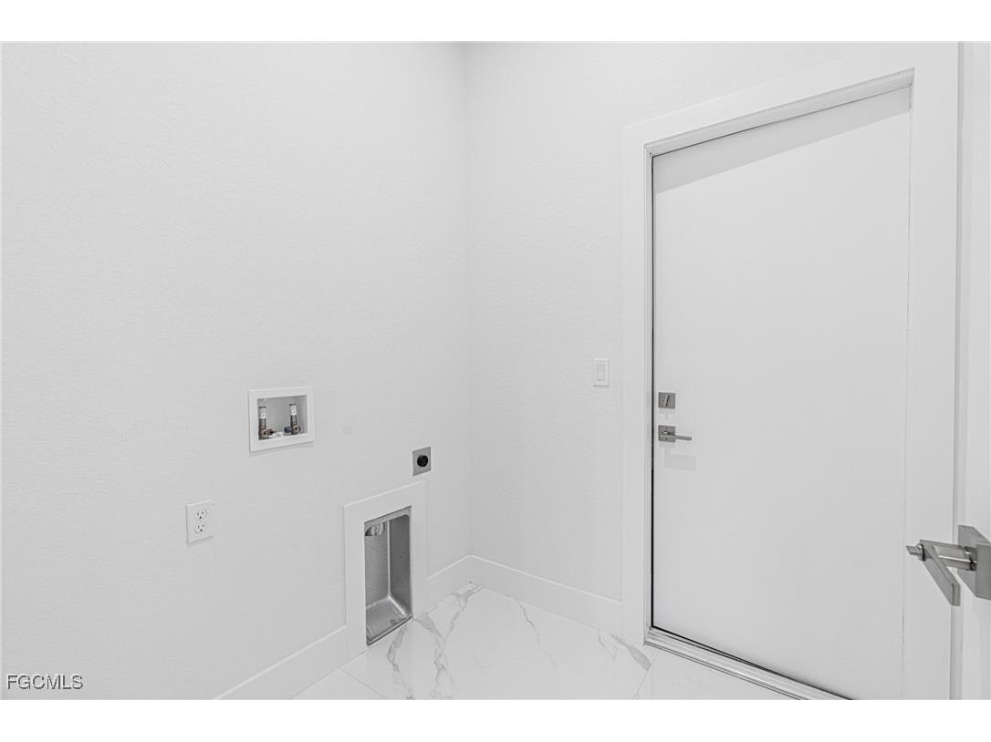 5037 Pinetree Circle Labelle FL 33935 2025023505 image36