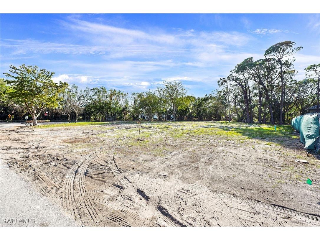 5037 Starfish Avenue Naples FL 34103 225076077 image8