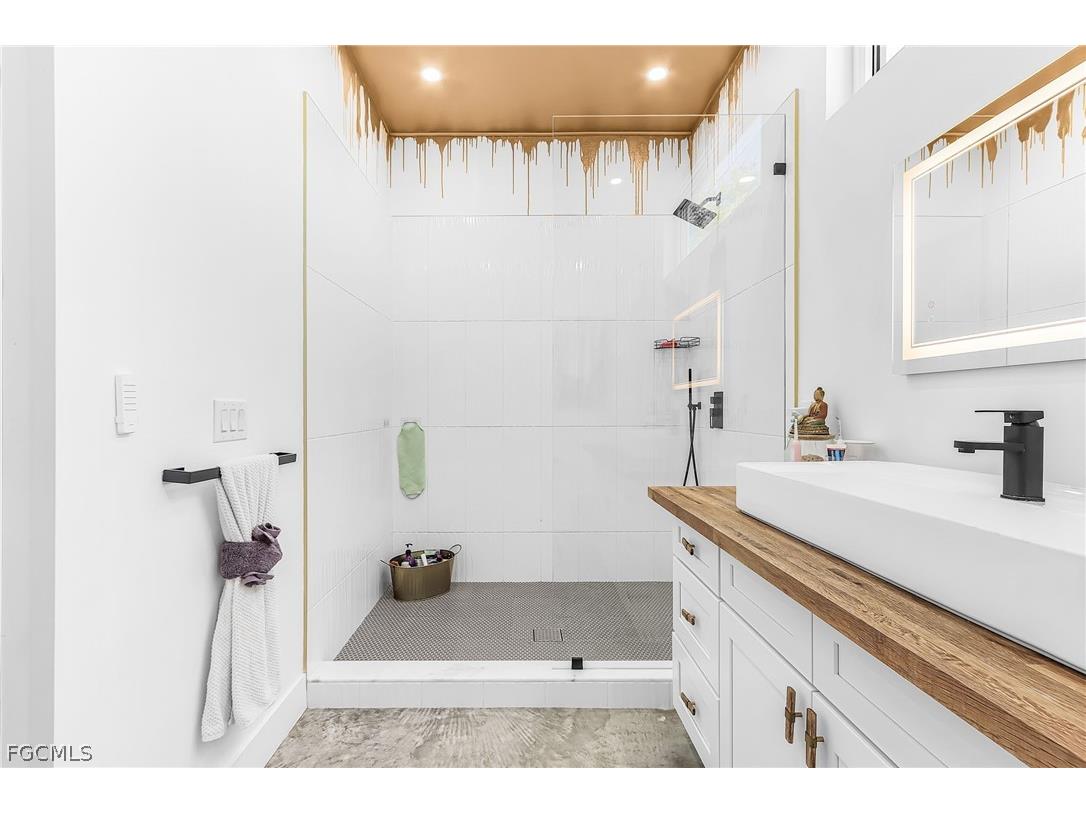 504 NE 9th Street Cape Coral FL 33909 2026005972 image24