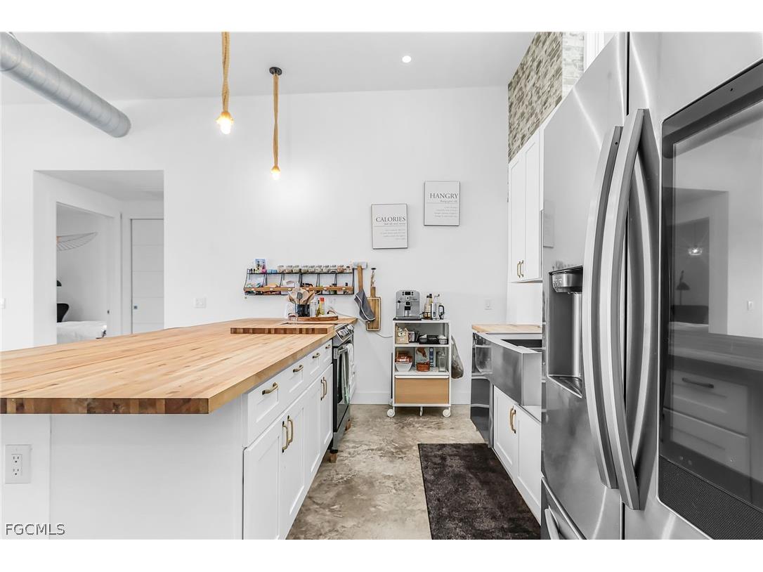 504 NE 9th Street Cape Coral FL 33909 2026005972 image8