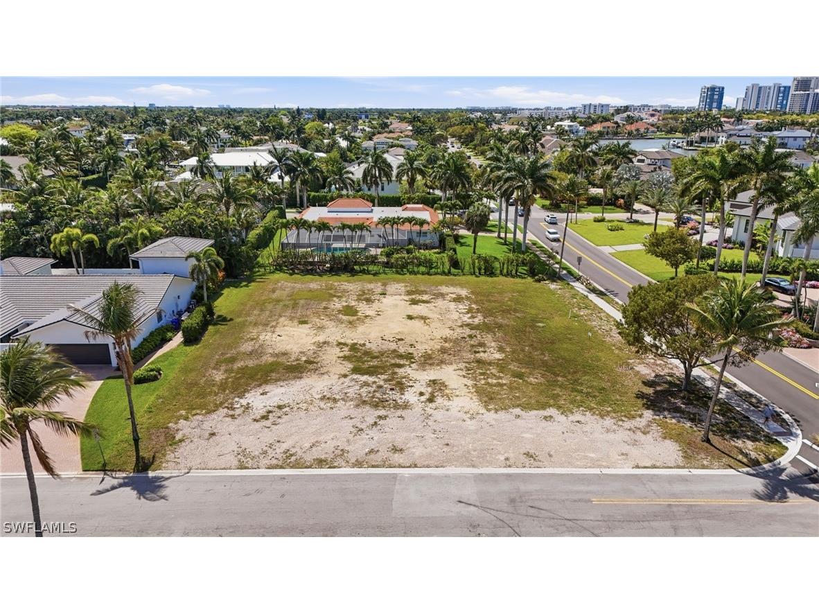 504 Parkwood Lane Naples FL 34103 226012048 image1