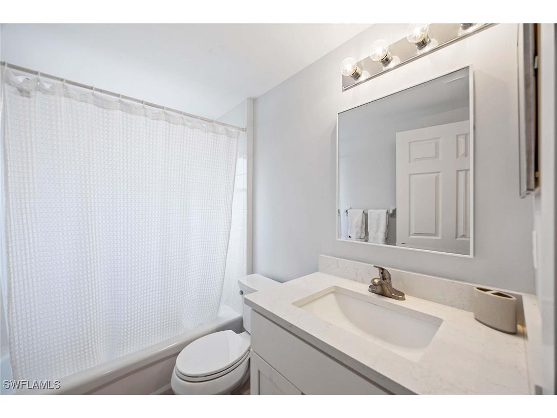 5040 Cedar Springs Drive #101 Naples FL 34110 225070020 image22