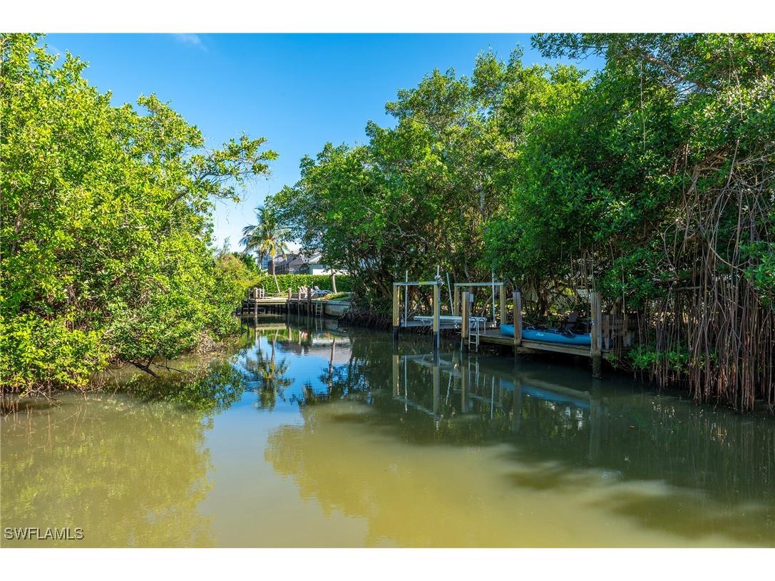 5042 Seahorse Avenue Naples FL 34103 225083435 image18