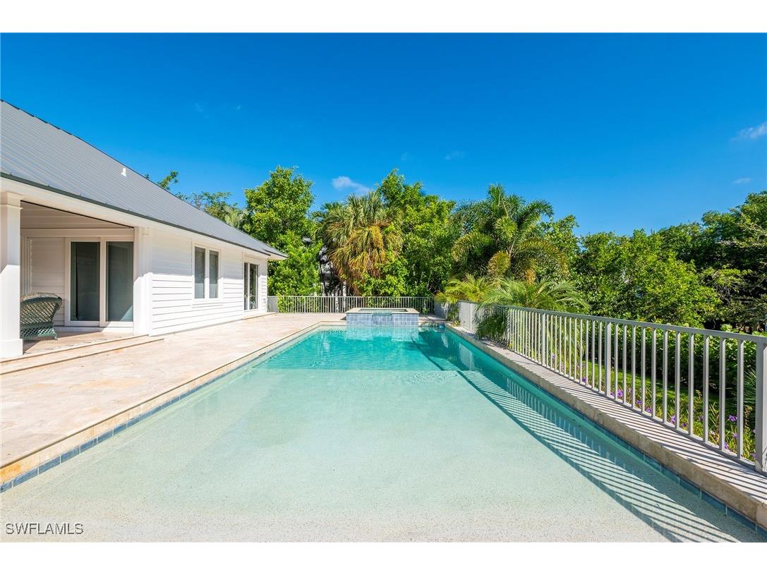 5042 Seahorse Avenue Naples FL 34103 225083435 image20