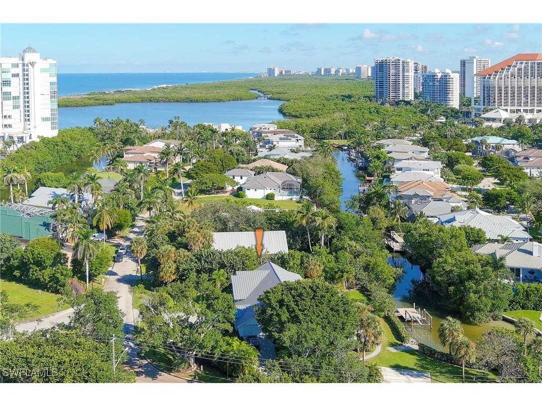 5042 Seahorse Avenue Naples FL 34103 225083435 image4