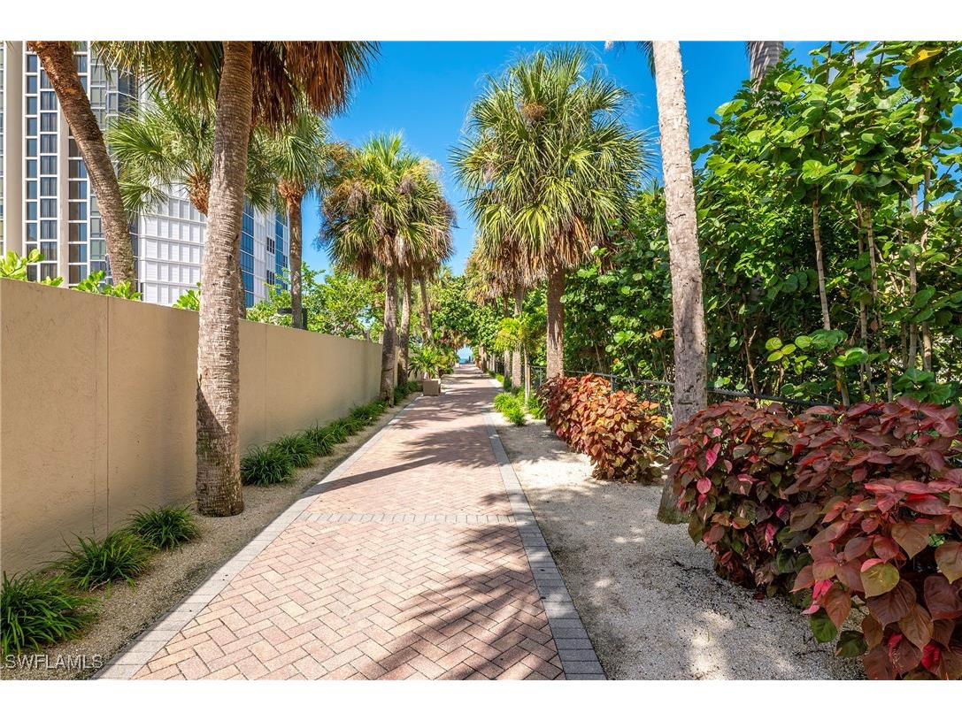 5042 Seahorse Avenue Naples FL 34103 225083435 image45