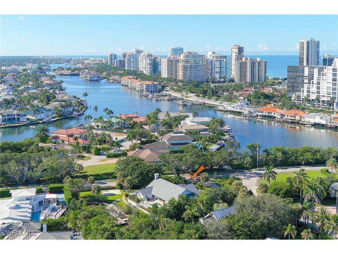 5042 Seahorse Avenue Naples FL 34103 225083435 image8