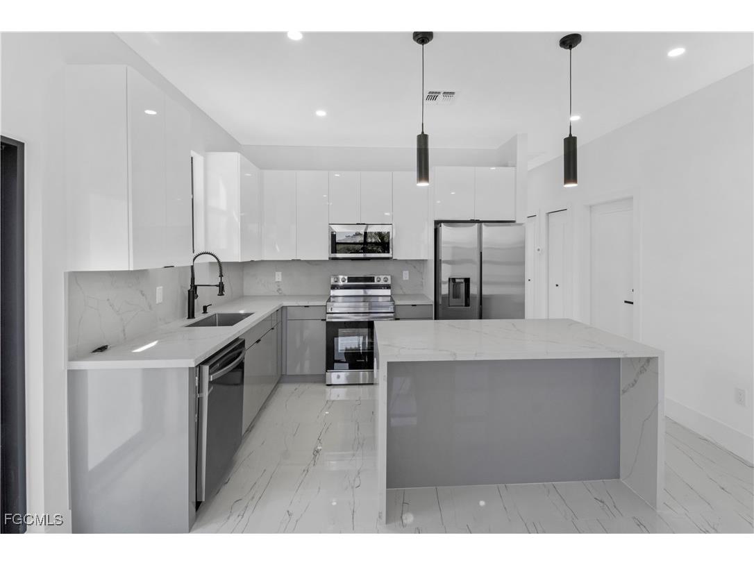 5043/5045 Benton Street Lehigh Acres FL 33971 225058912 image3