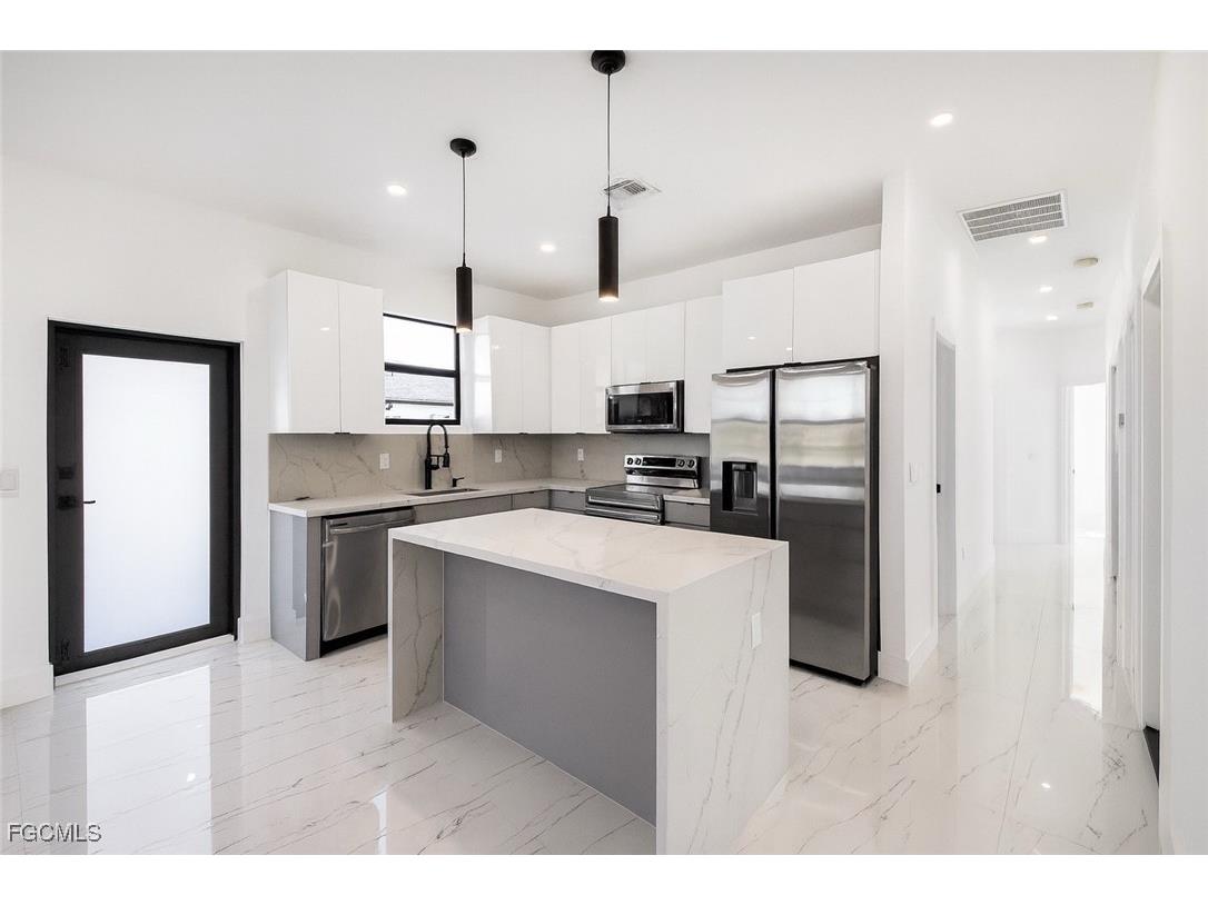 5043/5045 Benton Street Lehigh Acres FL 33971 225058912 image9