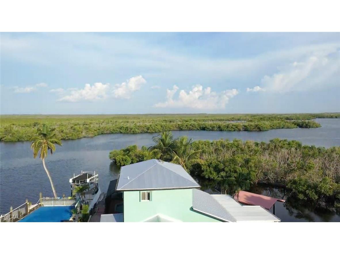 5043 Genesee Parkway Bokeelia FL 33922 2025005960 image2