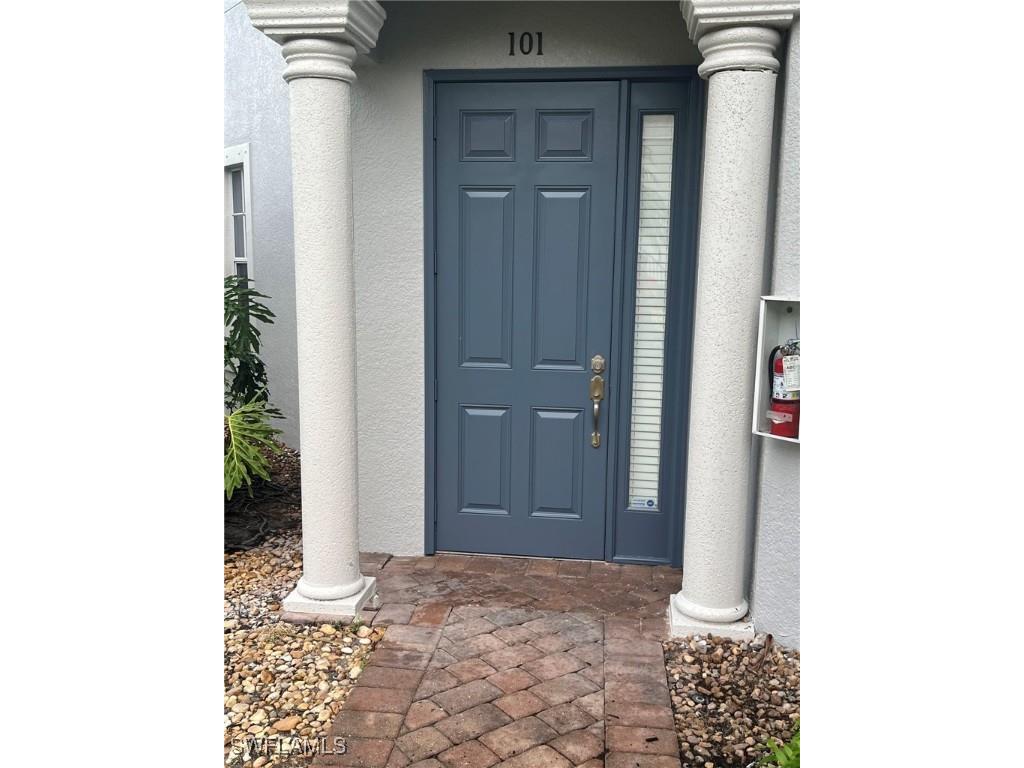 5045 Blauvelt Way #101 Naples FL 34105 224066944 image1