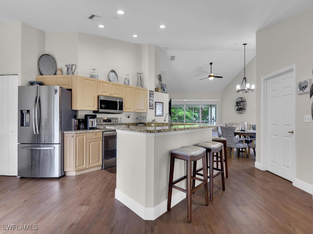 5045 Cedar Springs Drive #204 Naples FL 34110 225044649 image4