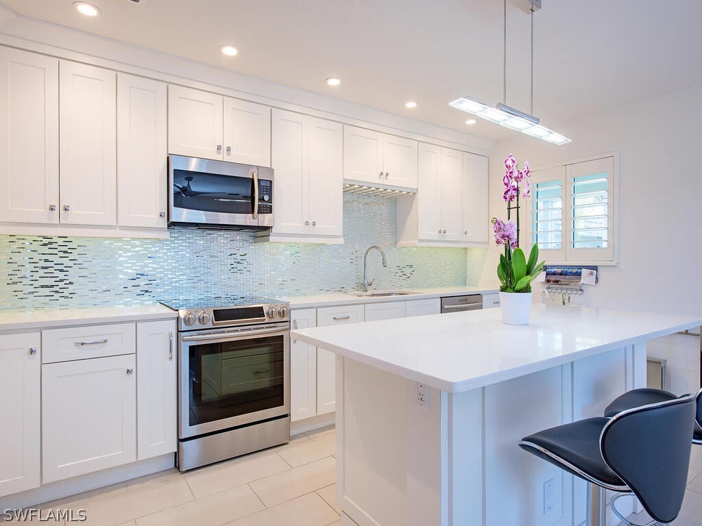 505 Broad Avenue S #505 Naples FL 34102 226006625 image2