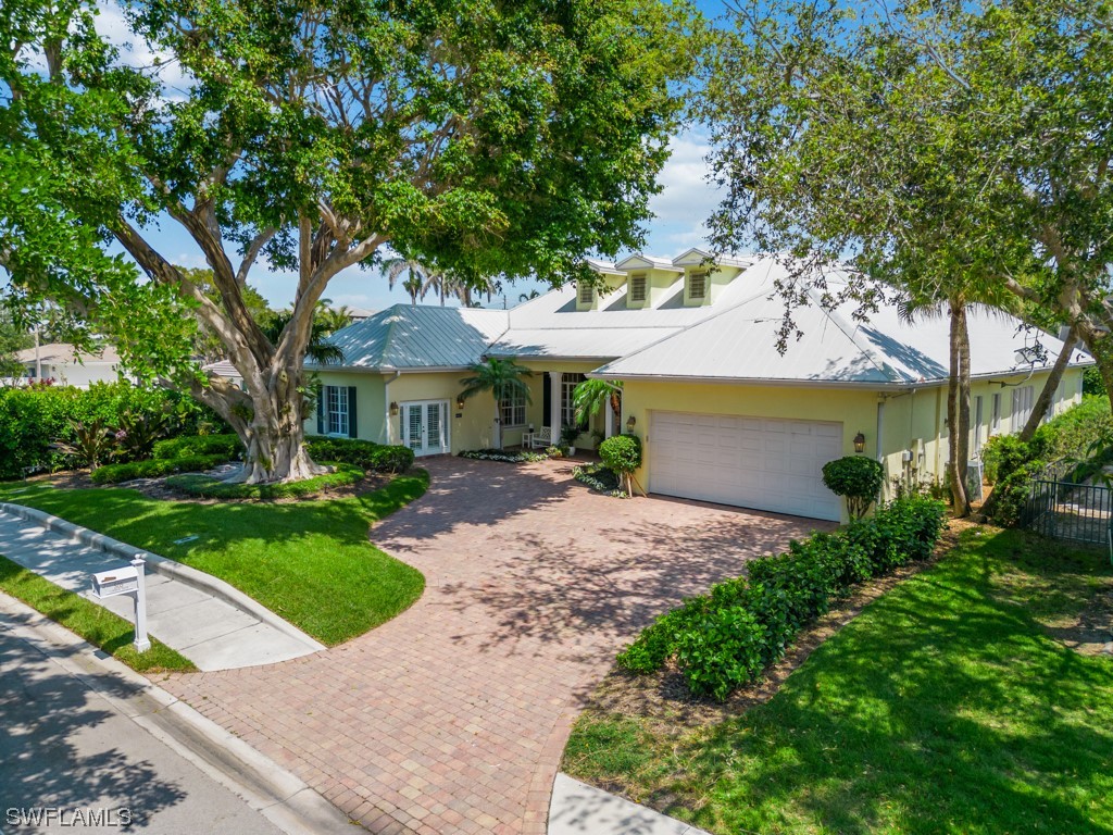 505 Harbour Drive Naples FL 34103 223034942 image1