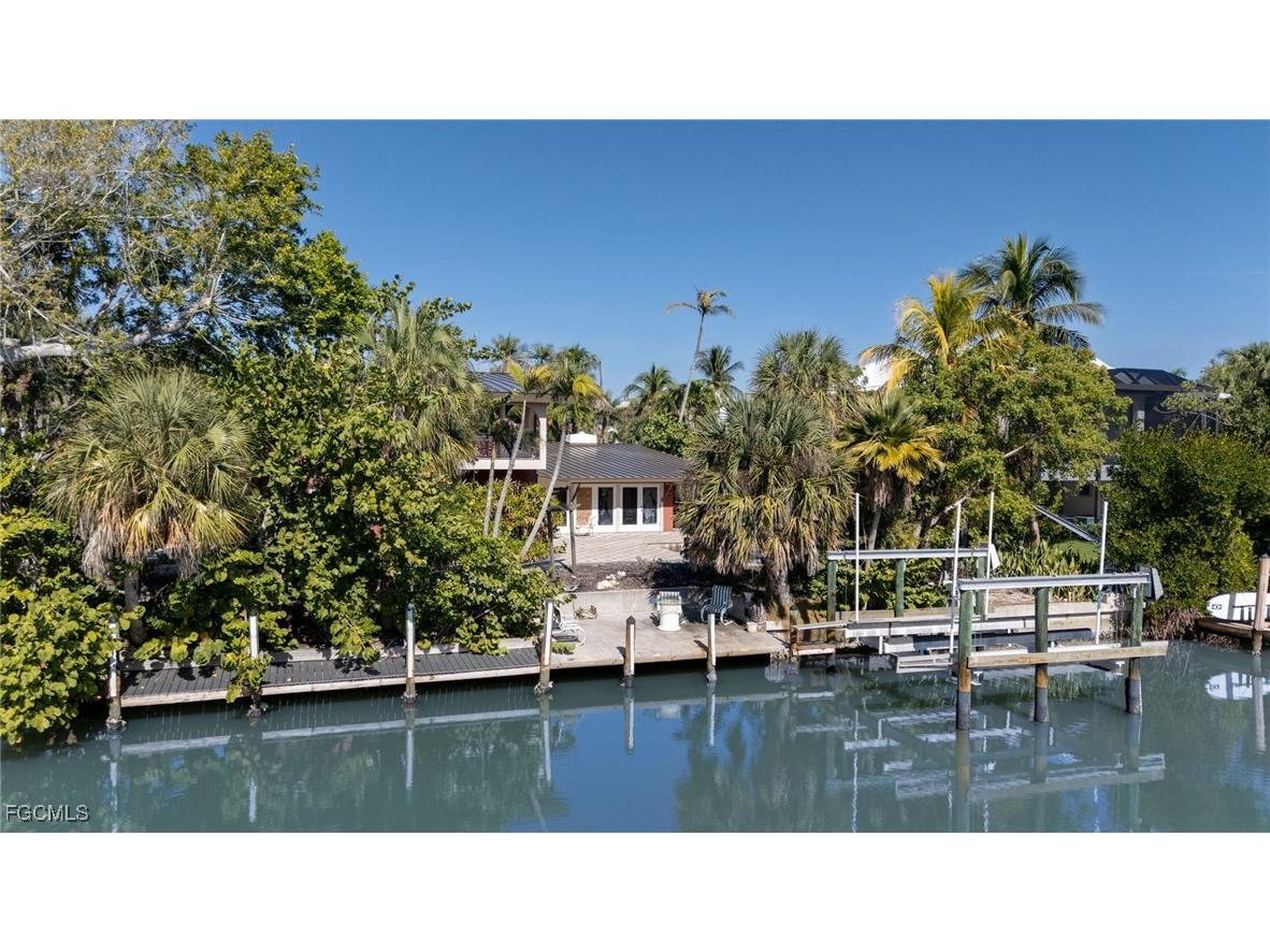 505 Lighthouse Way Sanibel FL 33957 2026005751 image4