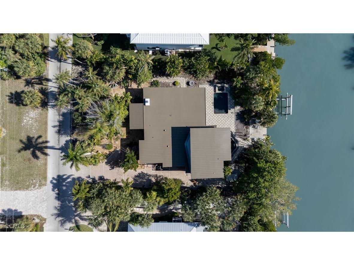 505 Lighthouse Way Sanibel FL 33957 2026005751 image6