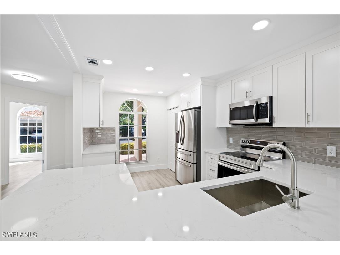 505 Mardel Drive #106 Naples FL 34104 225040144 image1