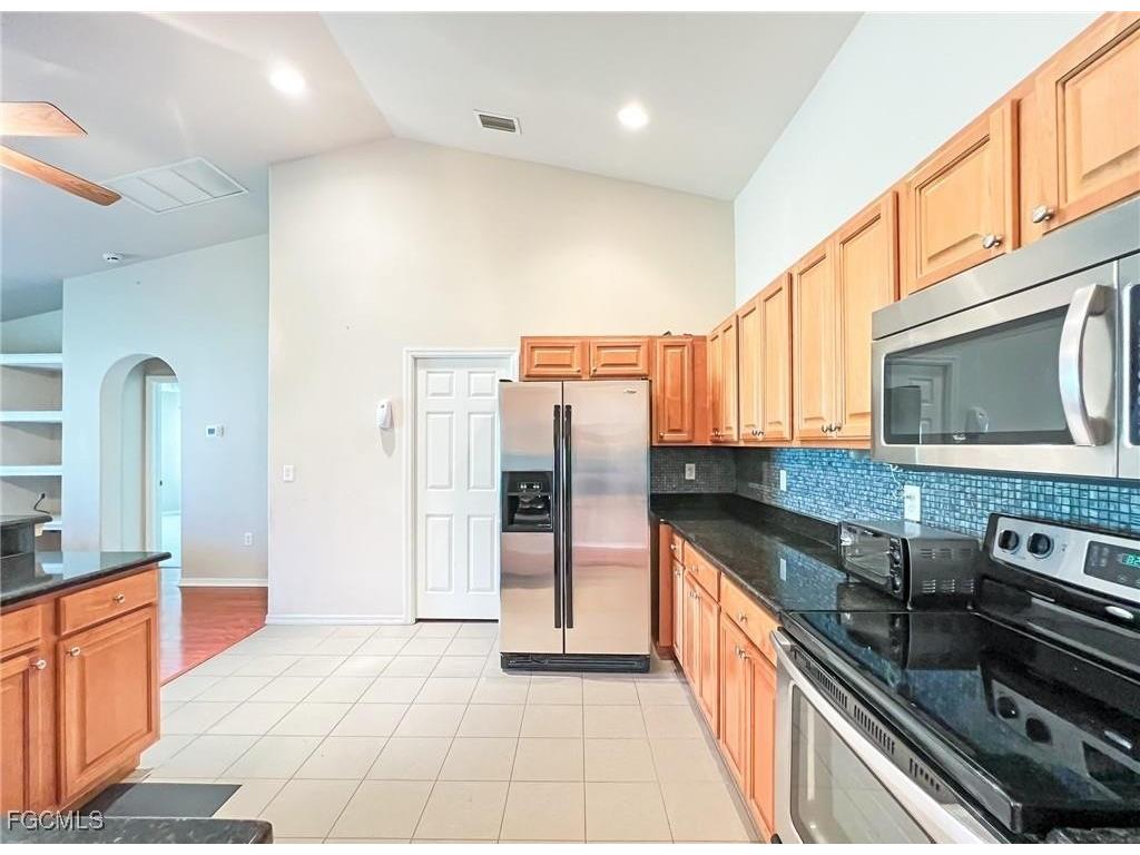 505 Palmetto Avenue Lehigh Acres FL 33972 2025014954 image12