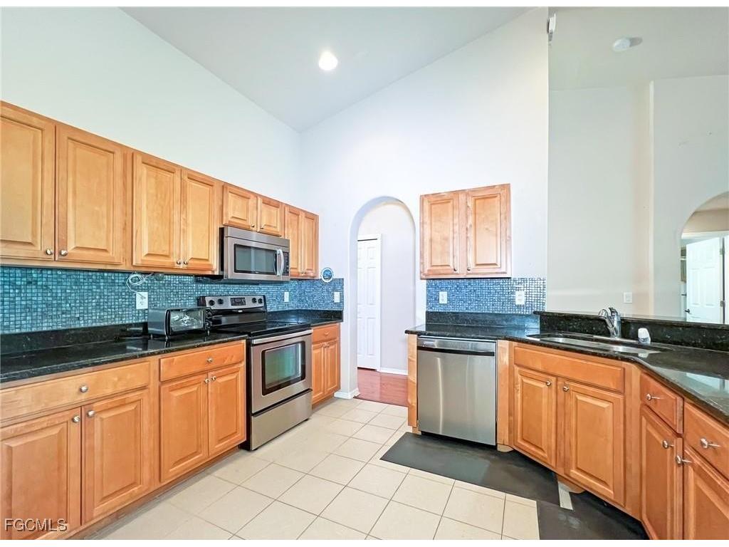 505 Palmetto Avenue Lehigh Acres FL 33972 2025014954 image9