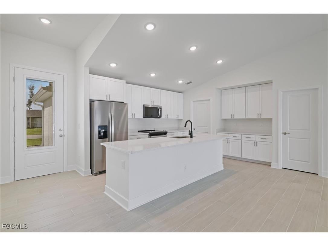 505 SW 25th Lane Cape Coral FL 33914 2025014637 image7