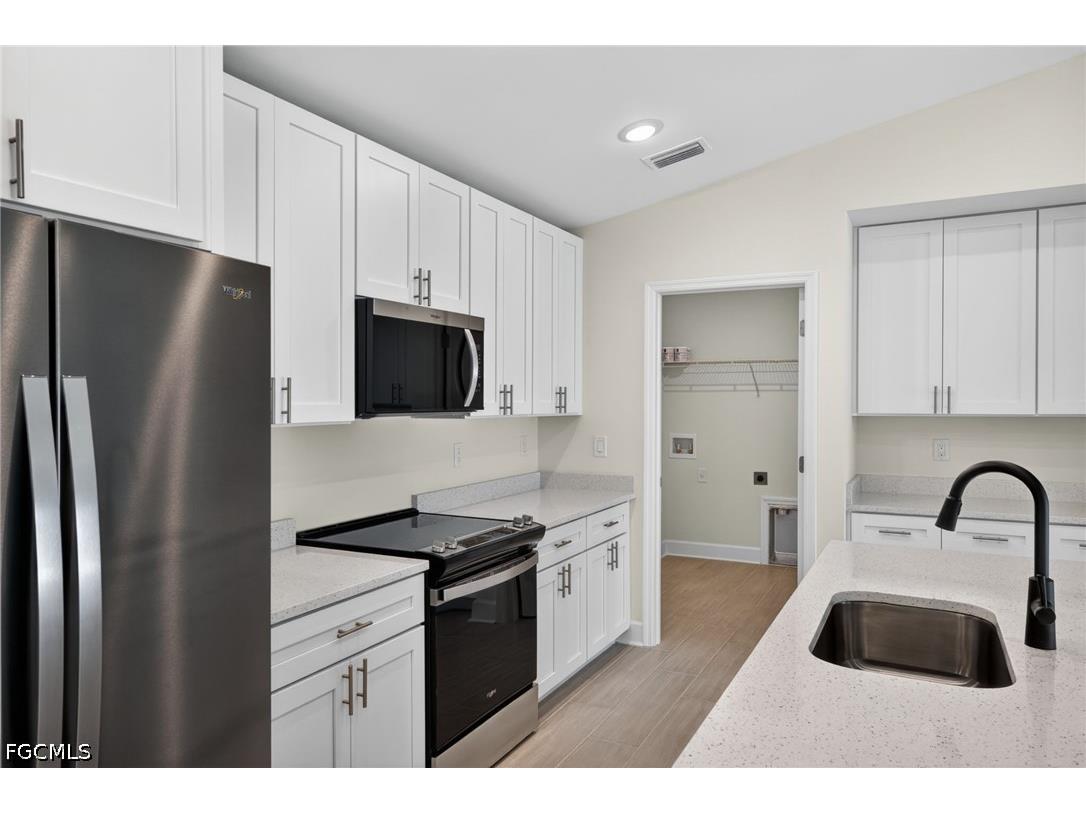 505 SW 25th Lane Cape Coral FL 33914 2026019935 image7