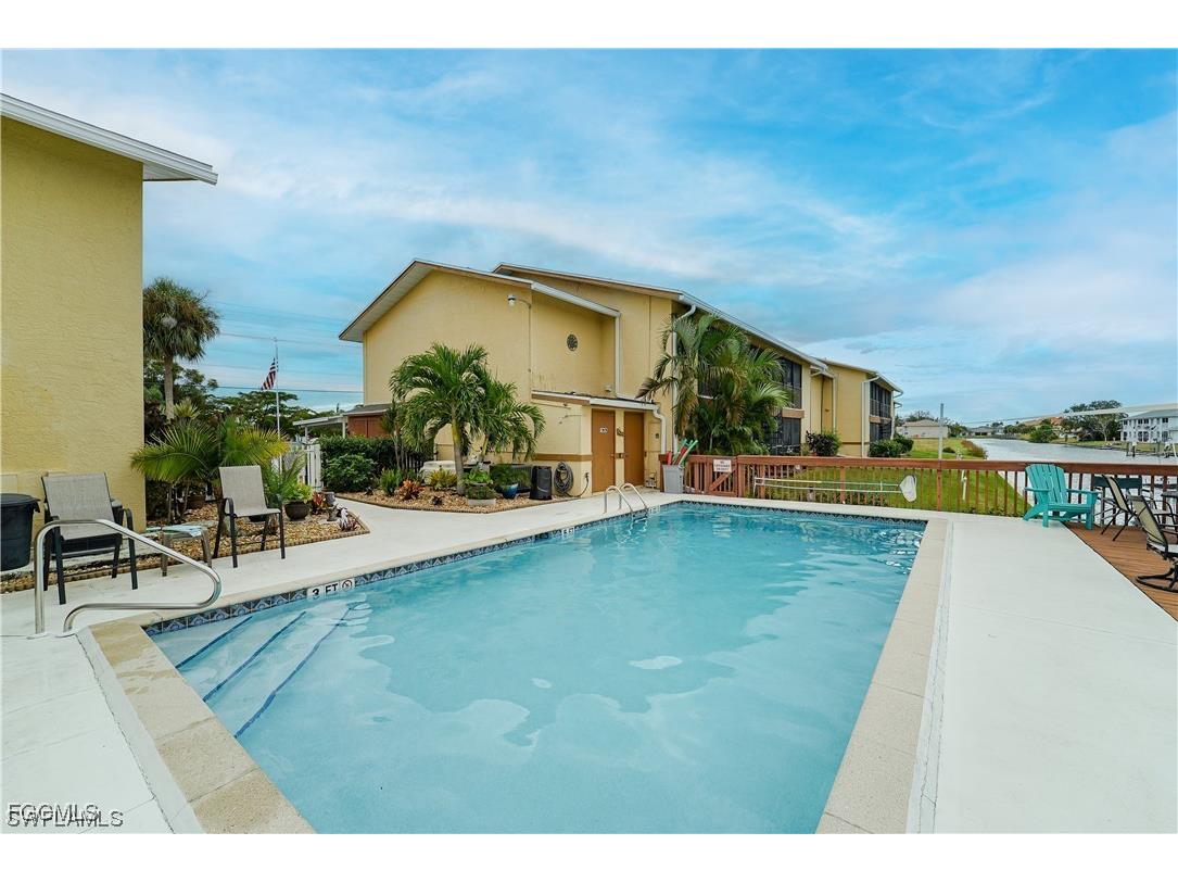 505 SW 47th Terrace #104 Cape Coral FL 33914 2025026142 image3
